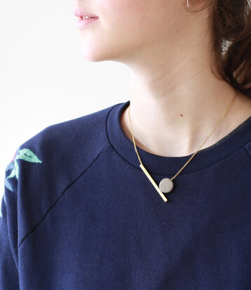 Collier lune geometrique