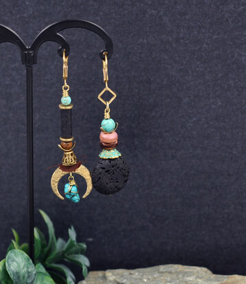 Boucles d'oreilles demi lune avec turquoise