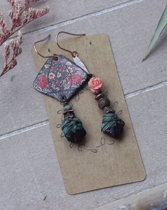 Boucles d'oreilles gitannes motif fleuri