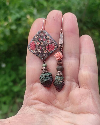 Boucles d'oreilles gitannes motif fleuri