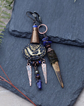 Boucles d'oreilles tribales avec lapis lazuli
