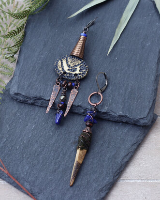 Boucles d'oreilles tribales avec lapis lazuli