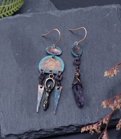 La Déesse boucles d'oreilles en cuivre