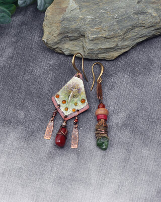 Arbre de vie boucles d'oreilles dépareillées